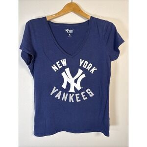 MLB New York Yankees G-III 4her‎ Carl Banks Short Sleeve V-neck Shirt Women's XL